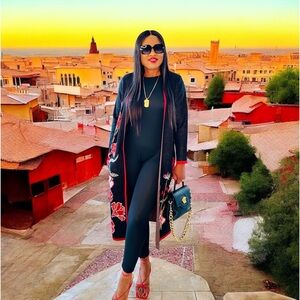 Floral Duster Cardigan, Make a fashion statement in this super piece.. NWT SzM👌💣